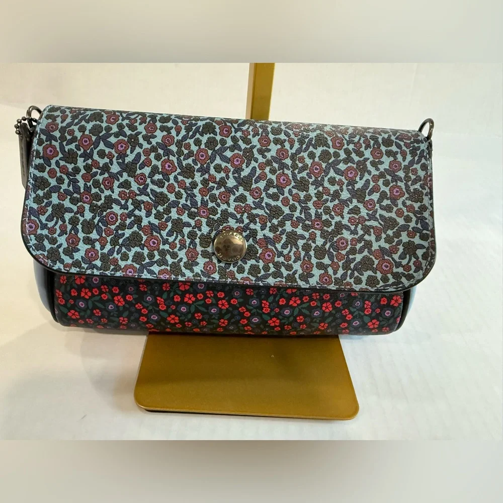 Coach Reversible Floral Crossbody Bag With A Detachable Strap C1782-F59535 - Picture 3 of 16